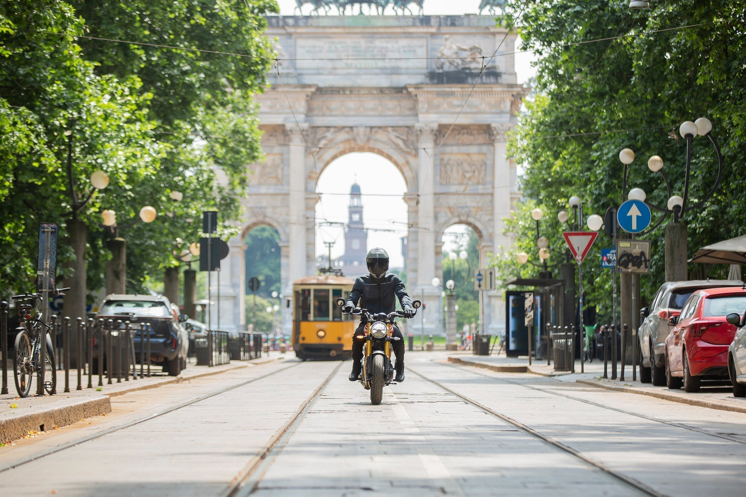 HYPERLINK, IL PRIMO CASCO INTEGRALE URBANO.